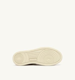 MEDALIST LOW TRIC/SUEDE SND/