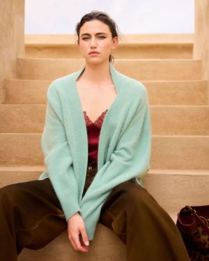 MINT GREEN