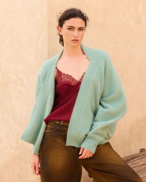 MINT GREEN